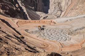 Il divario tra le società minerarie si allarga con la riduzione dell’output di Codelco