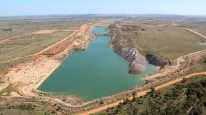 Sumitomo procede con la JV Hillalong