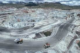 Rame: la comunità Espinar blocca un’autostrada chiave per protestare contro Glencore