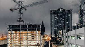 Cina: cambiamenti politici, riduzione dei tassi di prestito per stimolare il settore immobiliare e la domanda di acciaio