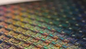 Semiconduttori : la carenza si attenua ma rimarrà potenzialmente fino al 2023