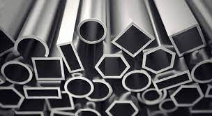 Alluminio: prezzi in bilico tra i problemi della Russia e LME
