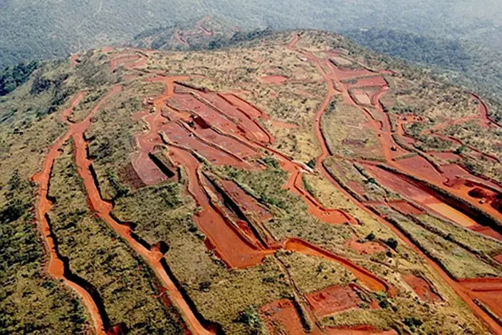 Iron ore: Guinea approves Simandou mining project