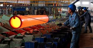La Cina e l’Industria dell’Acciaio: Un Declino Tra Stimoli Inefficaci e Pressioni Globali