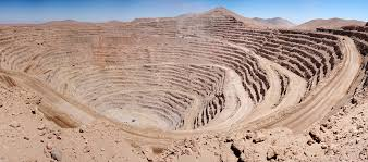 Espansione e Rivalità nel Settore del Rame: BHP e Antofagasta Spingono la Produzione tra Sfide Globali e Opportunità di Crescita