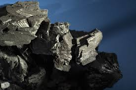 Prezzi del minerale di ferro nel 2025: un anno di sfide e possibili sorprese