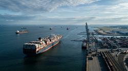 Logistica Globale In Bilico: Hormuz E Mar Rosso Restano A Rischio, Ma I Noli Tornano A Salire
